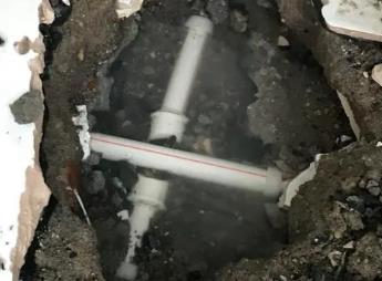 翠峦阳台漏水维修公司为您分享楼上楼下漏水怎么处理
